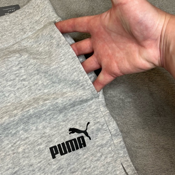 Women’s Puma shorts size XL - Picture 4 of 9